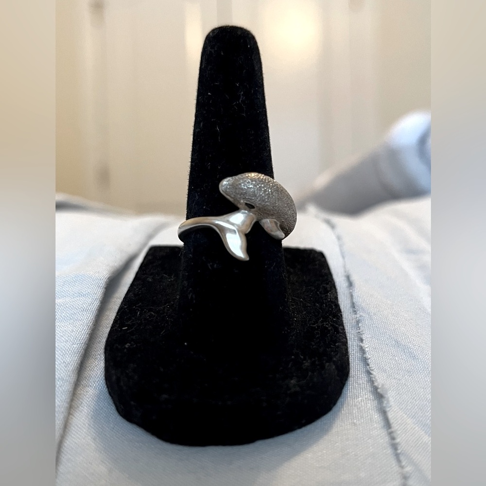 Vintage Silver Kabana Textured Dolphin Wrap Ring